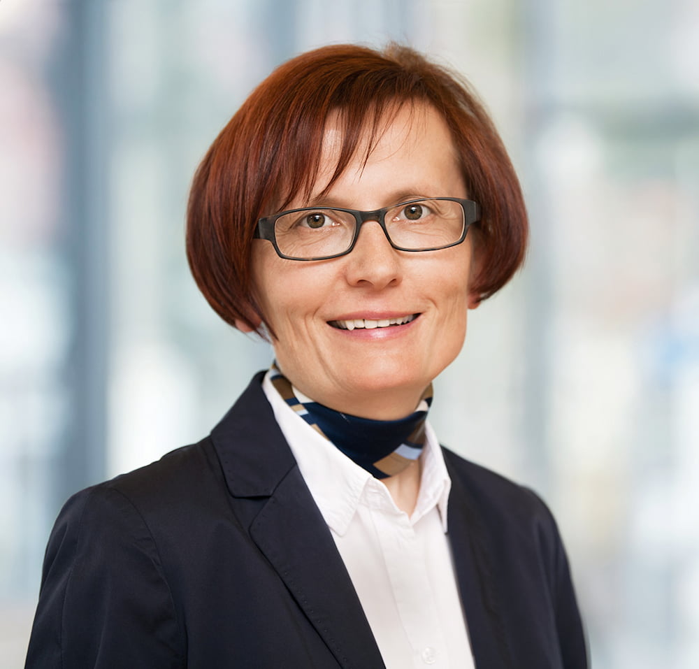 Christina Bacher: Headhunting
